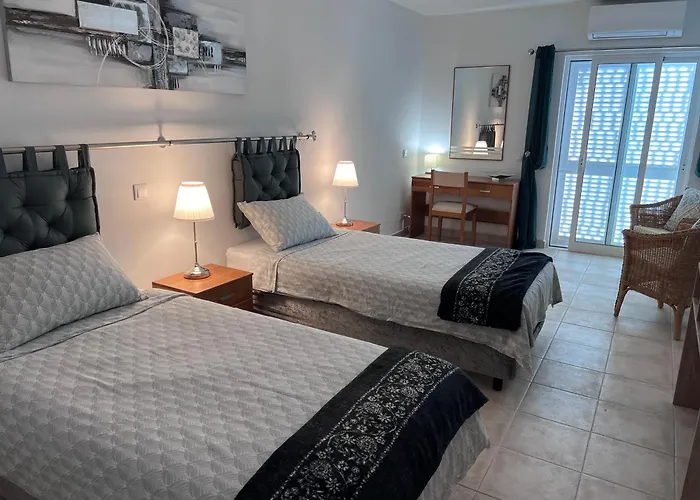 Spacious From * Carvoeiro (Lagoa)